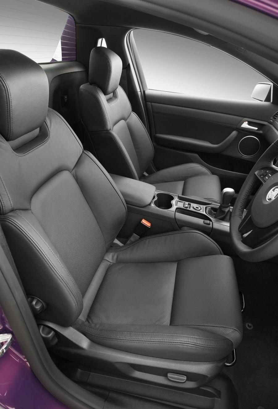  Holden Commodore VE SS V Ute 2007 года  (фото 33 из 101)